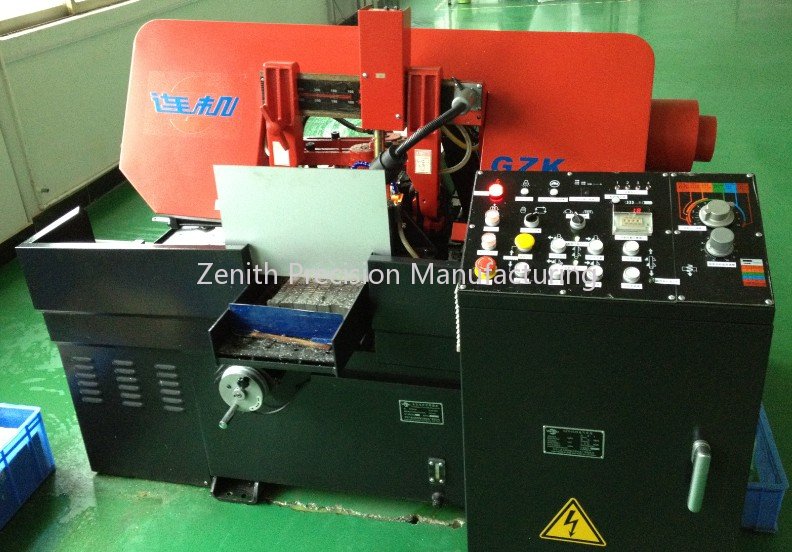 Bandsaw Machine